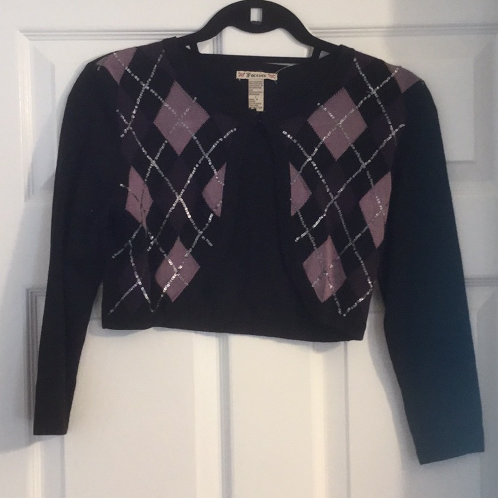3 Quarter-Sleeve Cropped Shrug